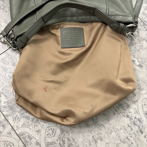 Coach | Park Leather Hobo Bag - Green Pebble Leather - Picture 6 of 10